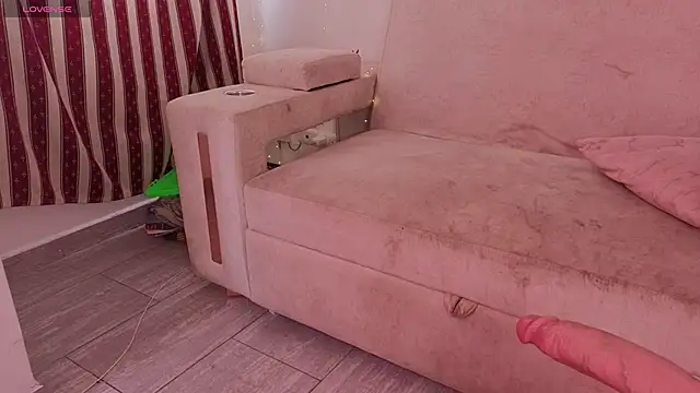 amy nicolee online show from March 2026 09:26:02 PM