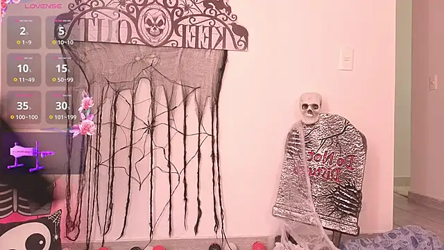 amy nicolee online show from October 2025 07:59:01 PM