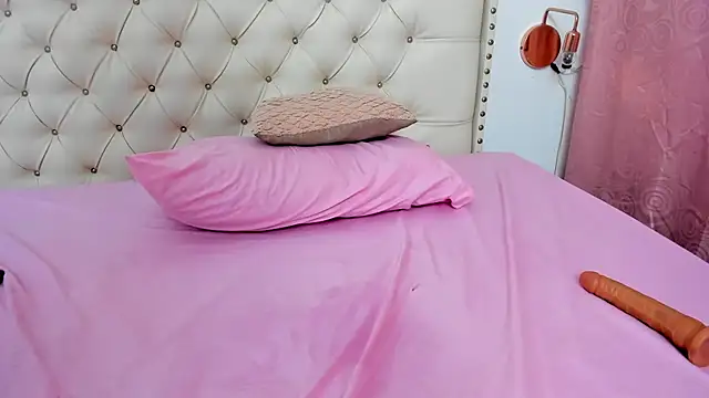 Snapshot of Kim_Eli chatting on February 2025 01:55:01 AM Kim Eli online show from February 2025 01:55:01 AM