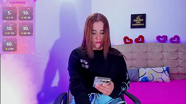 Snapshot of Catherine_summer1 chatting on January 2026 03:46:01 AM Catherine summer1 online show from January 2026 03:46:01 AM