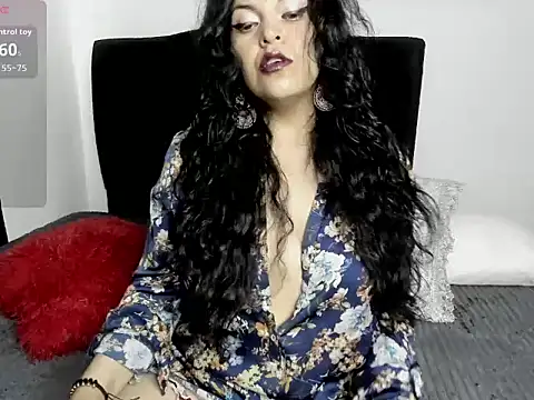 scarlett w0lf online show from July 2026 05:23:02 PM