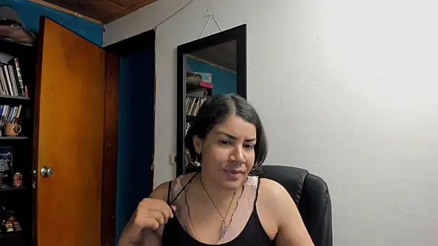 peanut tangerine online show from January 2026 12:06:01 AM