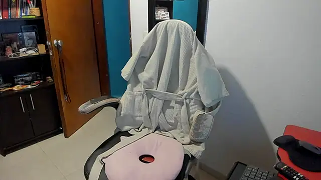 Snapshot of peanut_tangerine chatting on November 2025 11:05:01 PM peanut tangerine online show from November 2025 11:05:01 PM