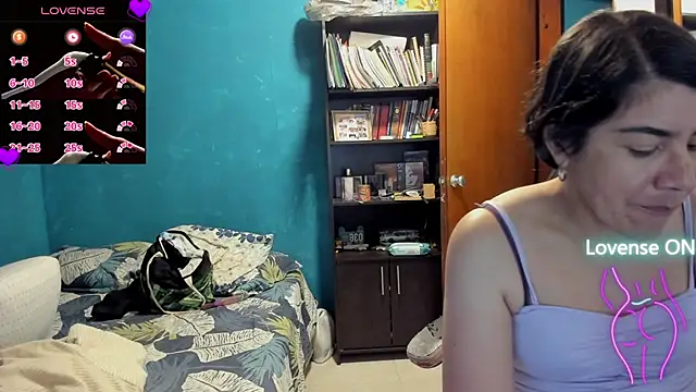 Snapshot of peanut_tangerine chatting on November 2025 01:09:02 AM peanut tangerine online show from November 2025 01:09:02 AM