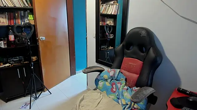 peanut tangerine online show from September 2025 07:58:02 PM