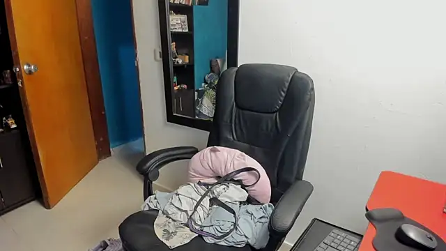 peanut tangerine online show from January 2026 12:28:01 AM