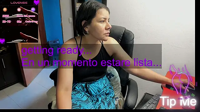 peanut tangerine online show from April 2026 10:02:02 PM