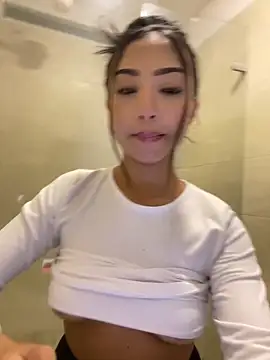 SOPHIACANDY19  online show from February 2026 10:00:02 PM