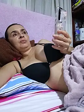 Samantha Sullivan  online show from March 2026 02:44:02 AM