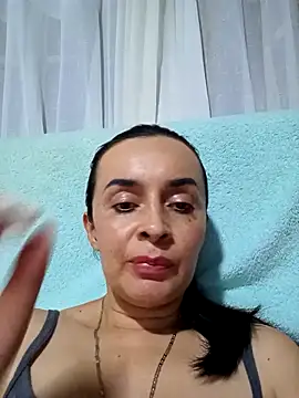 Samantha Sullivan  online show from October 2025 03:52:01 AM