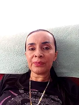 Samantha Sullivan  online show from October 2025 03:57:01 PM