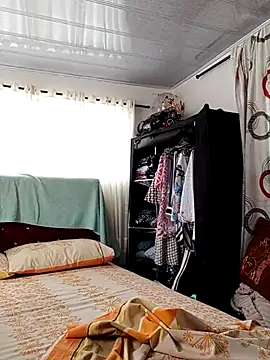 Samantha Sullivan  online show from March 2025 02:12:01 PM