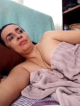 Samantha Sullivan  online show from October 2025 12:15:01 PM