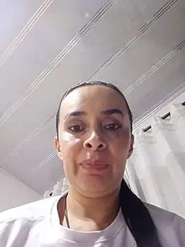 Samantha Sullivan  online show from February 2026 03:19:01 AM