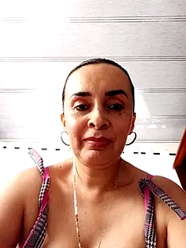 Samantha Sullivan  online show from November 2025 03:26:02 PM