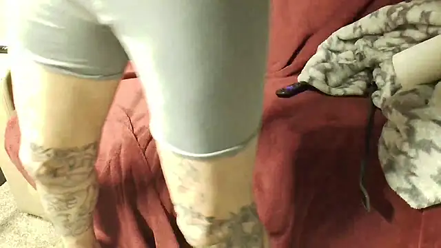 overaveragefreak4you online show from December 2025 09:59:01 AM