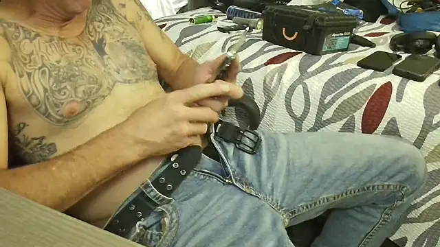 overaveragefreak4you online show from April 2026 09:44:02 AM