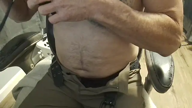 overaveragefreak4you online show from March 2026 08:14:01 AM