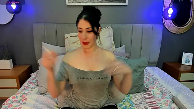 Snapshot of Vero_wayne chatting on October 2025 05:02:01 PM Vero wayne online show from October 2025 05:02:01 PM