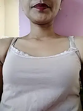 MISSQUEEN48 online show from April 2026 07:26:02 AM