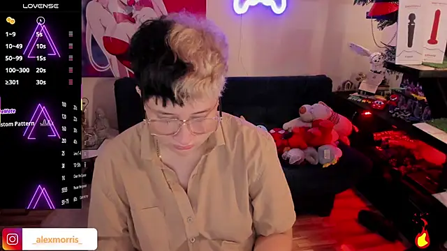 Snapshot of _AlexMorris chatting on October 2025 07:02:01 PM AlexMorris online show from October 2025 07:02:01 PM