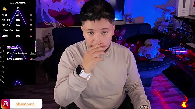 Snapshot of _AlexMorris chatting on December 2025 06:01:02 AM AlexMorris online show from December 2025 06:01:02 AM