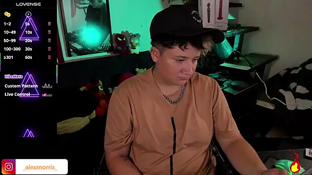 Snapshot of _AlexMorris chatting on November 2025 05:52:01 AM AlexMorris online show from November 2025 05:52:01 AM