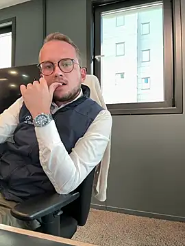 thehornyguy97 online show from May 2026 08:41:01 AM