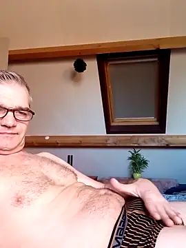 ronny51 online show from March 2025 07:22:02 AM