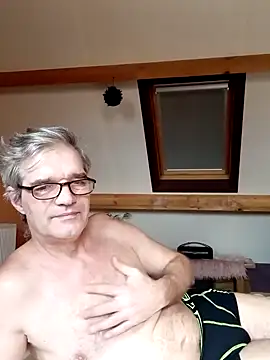 ronny51 online show from December 2024 01:18:02 PM