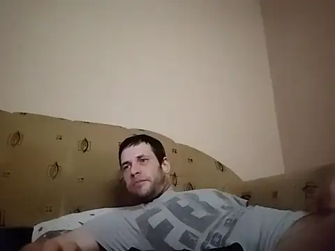 Snapshot of Vicktore007 chatting on February 2026 10:39:01 PM Vicktore007 online show from February 2026 10:39:01 PM