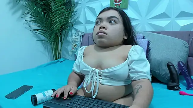 Michelle Brooks online show from December 2024 11:53:01 AM