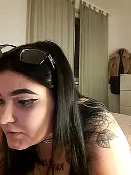 Snapshot of alexaandreea99 chatting on January 2025 11:07:01 PM alexaandreea99 online show from January 2025 11:07:01 PM