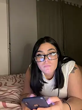 Snapshot of alexaandreea99 chatting on December 2024 01:07:01 AM alexaandreea99 online show from December 2024 01:07:01 AM