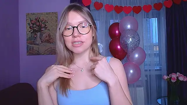 Snapshot of TaylorBre chatting on March 2025 03:07:02 PM TaylorBre online show from March 2025 03:07:02 PM