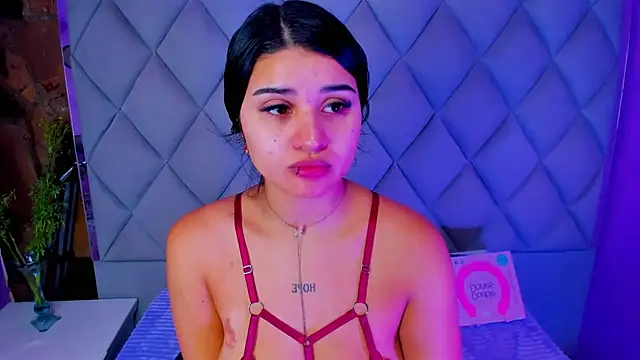 Snapshot of venusowen_ chatting on October 2025 01:11:01 PM venusowen online show from October 2025 01:11:01 PM