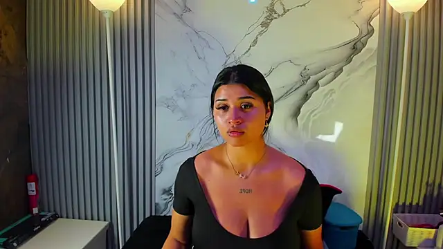venusowen  online show from June 2026 02:22:02 PM