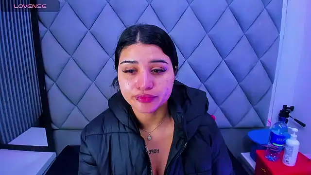 venusowen  online show from January 2026 01:04:02 PM