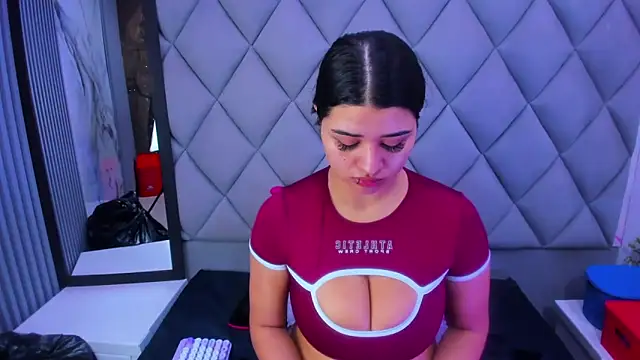 venusowen  online show from February 2026 12:05:02 PM