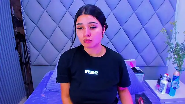 Snapshot of venusowen_ chatting on October 2025 01:24:01 PM venusowen online show from October 2025 01:24:01 PM