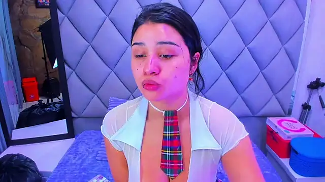 Snapshot of venusowen_ chatting on November 2025 01:55:02 PM venusowen online show from November 2025 01:55:02 PM