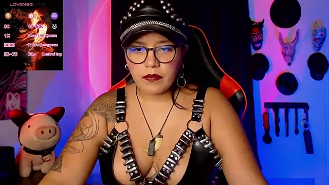 LilithSharon online show from November 2025 05:05:01 PM