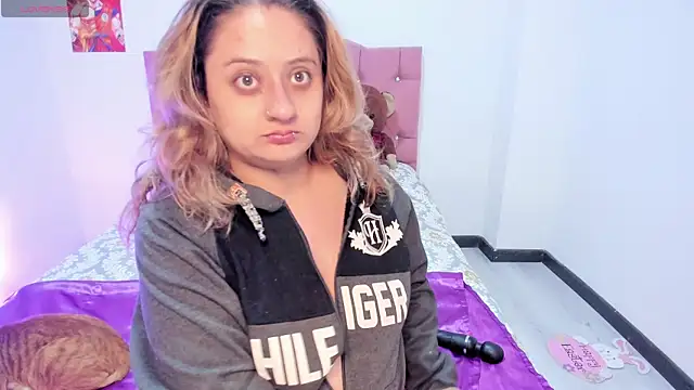 AnnieBigBoobs online show from November 2025 10:46:02 PM