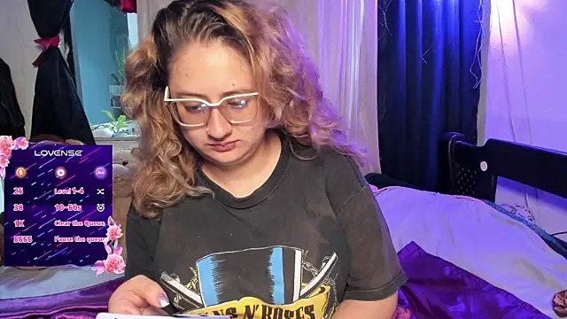 AnnieBigBoobs online show from October 2025 09:05:02 PM