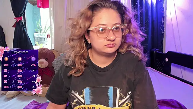 AnnieBigBoobs online show from October 2025 04:09:02 PM
