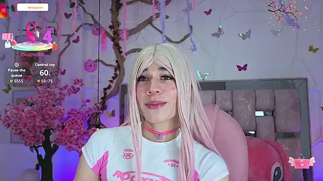 DaripQueen online show from March 2026 01:44:01 PM