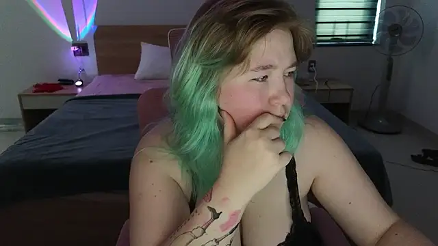 ChimberWol online show from April 2026 12:05:01 AM