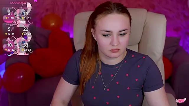 Snapshot of LovelyBell chatting on February 2026 07:17:01 AM LovelyBell online show from February 2026 07:17:01 AM