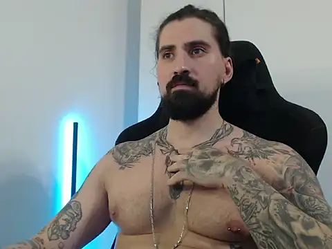 MateoHunk online show from October 2025 05:58:02 PM