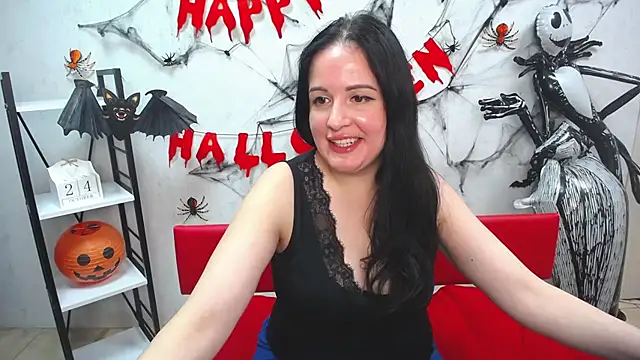 TayaBoret online show from October 2025 06:18:02 PM